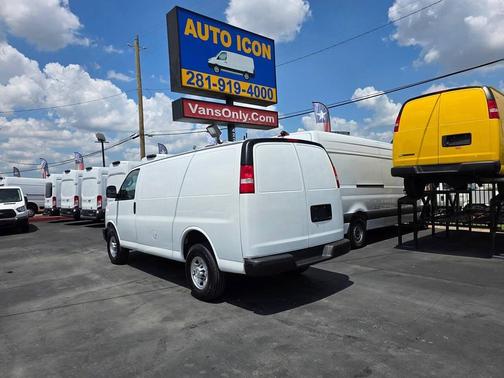 2021 Chevrolet Express 2500 RWD 2500 Regular Wheelbase WT