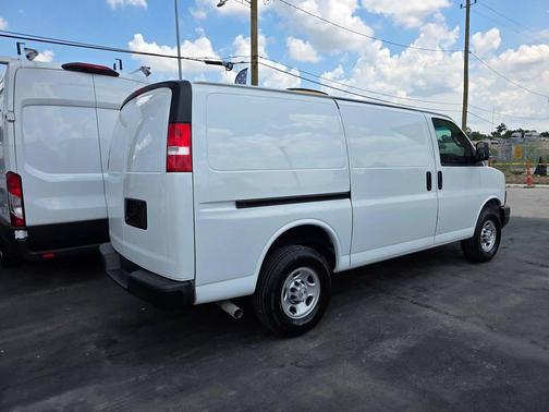 2021 Chevrolet Express 2500 RWD 2500 Regular Wheelbase WT