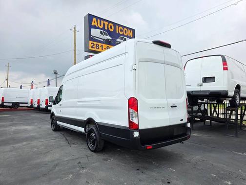 2023 Ford Transit-250 Base