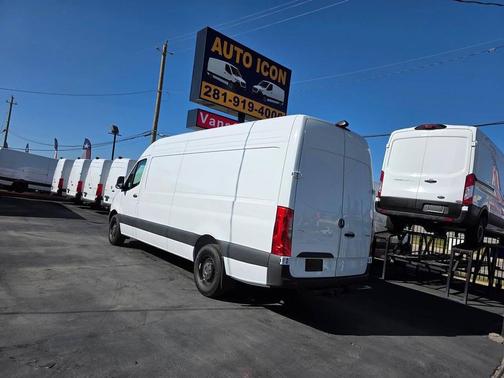 2025 Mercedes-Benz Sprinter 2500 High Roof