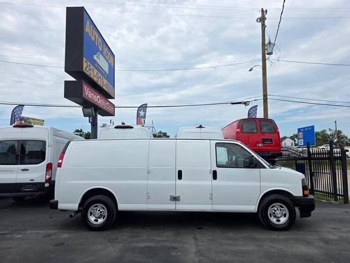 2018 Chevrolet Express 2500 Work Van