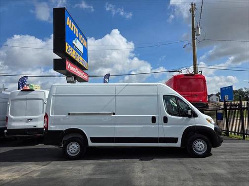2025 RAM ProMaster 2500 Tradesman