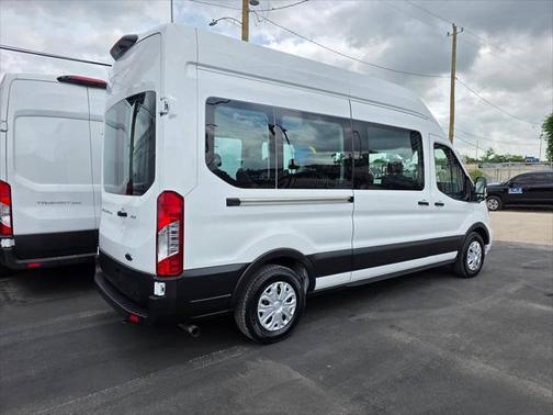 2022 Ford Transit-350 XLT