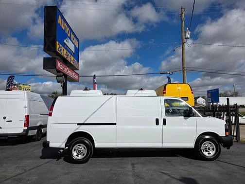 2023 GMC Savana 2500 Work Van