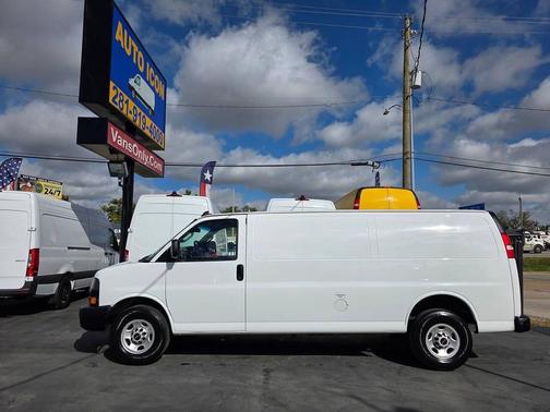 2023 GMC Savana 2500 Work Van