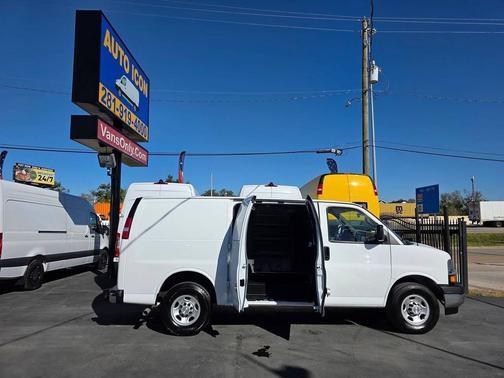 2021 Chevrolet Express 2500 RWD 2500 Regular Wheelbase WT