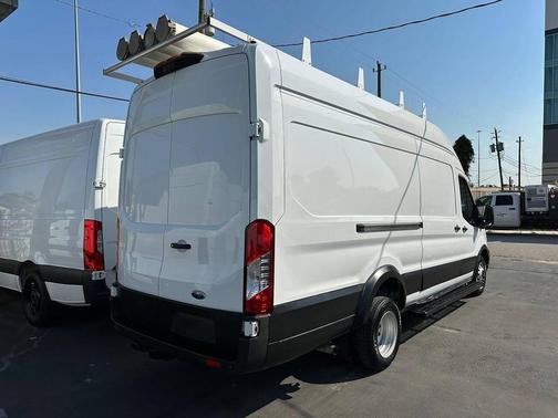 2022 Ford Transit-350 Base