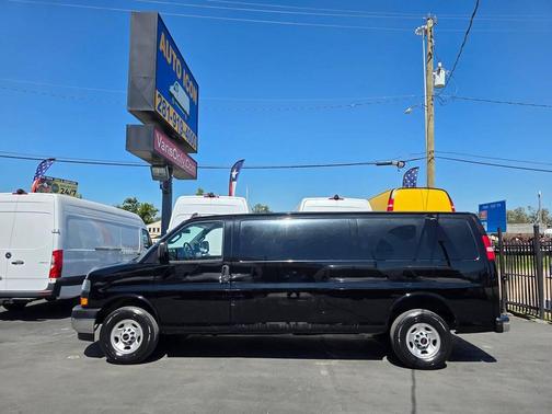 2023 GMC Savana 3500 RWD 3500 Extended Wheelbase Work Van