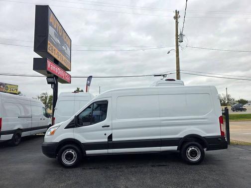 2015 Ford Transit-250 Base