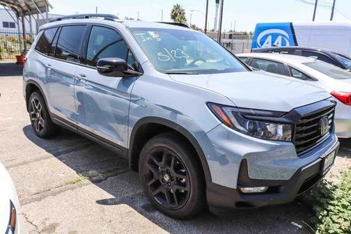 Sonic Gray Pearl 2024 Honda Passport Black Edition