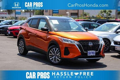 Monarch Orange / Super Black 2022 Nissan Kicks SV