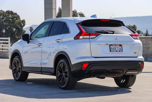 2022 Mitsubishi Eclipse Cross LE