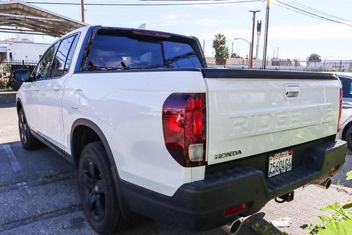 2025 Honda Ridgeline Black Edition