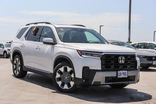 Platinum White Pearl 2026 Honda Pilot Elite
