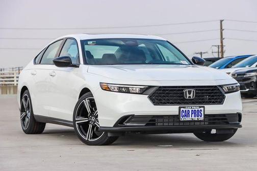Platinum White Pearl 2026 Honda Accord SE