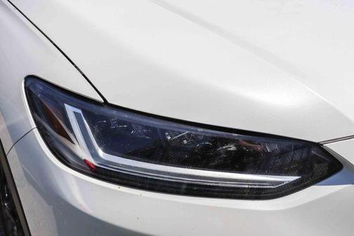 Platinum White Pearl 2024 Honda HR-V Sport