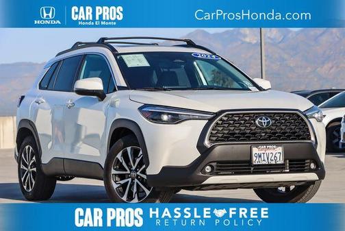 2024 Toyota Corolla Cross XLE