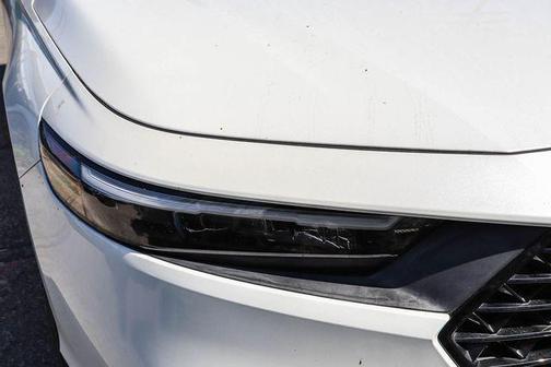 Platinum White Pearl 2023 Honda Accord Hybrid Sport-L