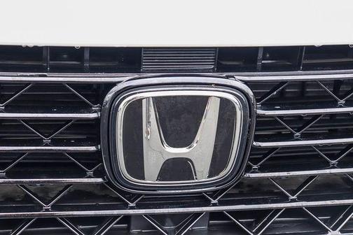 Platinum White Pearl 2023 Honda Accord Hybrid Sport-L
