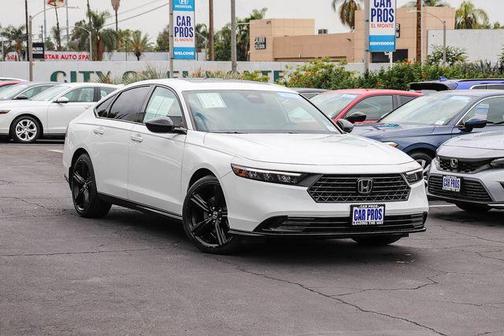 Platinum White Pearl 2023 Honda Accord Hybrid Sport-L