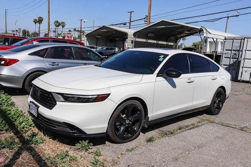 Platinum White Pearl 2023 Honda Accord Hybrid Sport-L