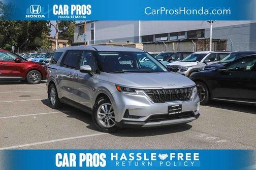 2022 Kia Carnival LX