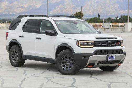 Platinum White Pearl 2026 Honda Passport TrailSport Elite Blackout