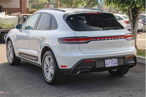 2024 Porsche Macan Base