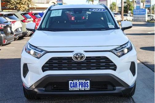 2023 Toyota RAV4 XLE