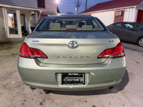 2006 Toyota Avalon XLS