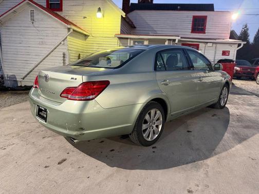 2006 Toyota Avalon XLS