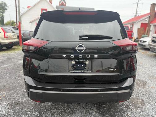 2024 Nissan Rogue S