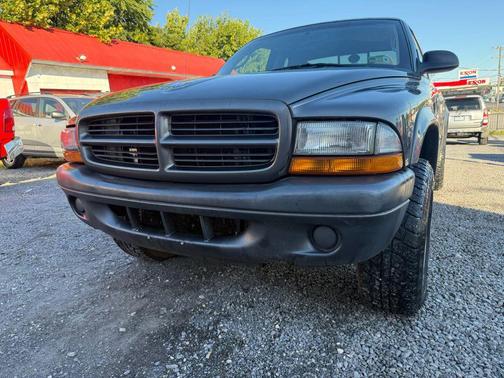 2003 Dodge Dakota Base