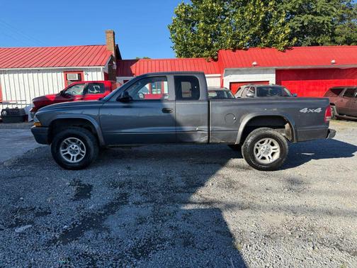 2003 Dodge Dakota Base