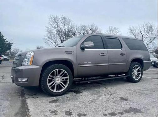 2013 Cadillac Escalade ESV Sport