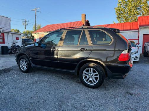 2004 BMW X5 3.0i