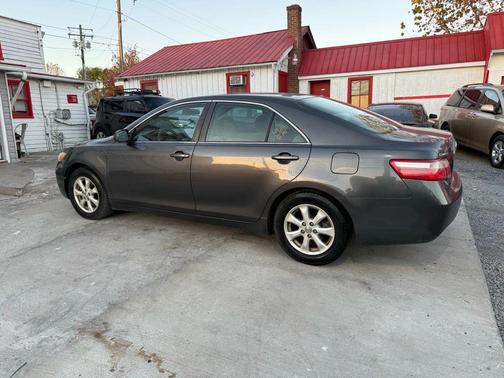 2009 Toyota Camry Sedan 4D