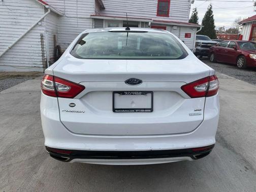 2014 Ford Fusion SE