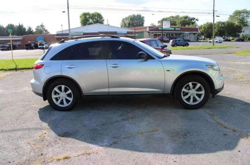 2004 INFINITI FX35 Base