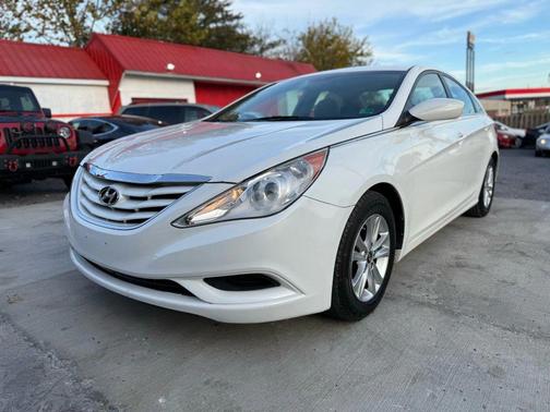 2011 Hyundai SONATA GLS