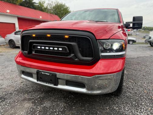 2018 RAM 1500 SLT