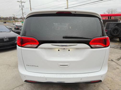 2020 Chrysler Pacifica Touring-L Plus