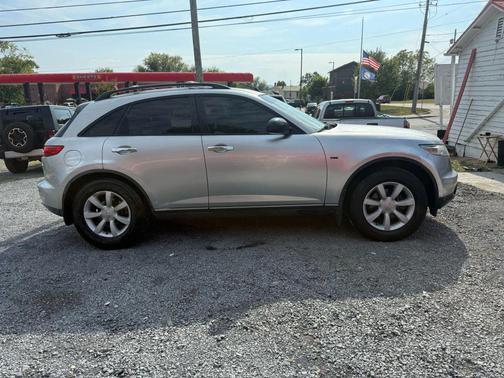 2004 INFINITI FX35 Base