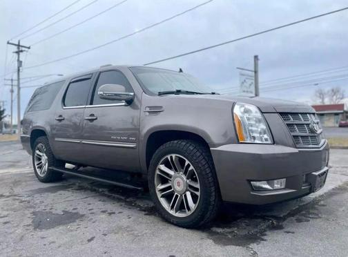 2013 Cadillac Escalade ESV Sport
