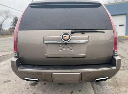 2013 Cadillac Escalade ESV Sport