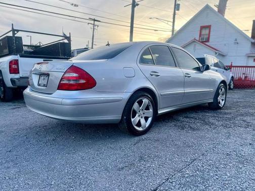 2004 Mercedes-Benz E-Class 4MATIC