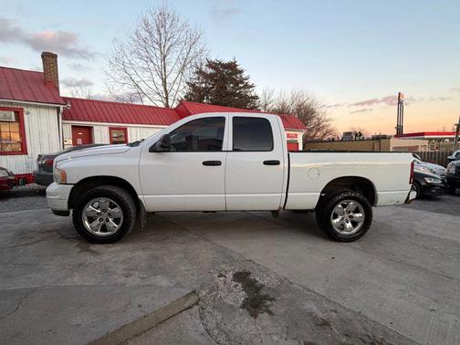 2002 Dodge Ram 1500 Short Bed