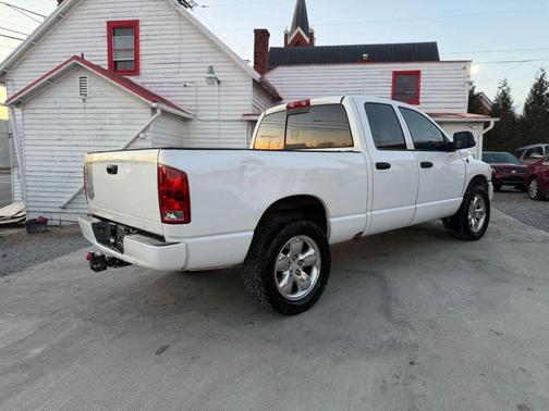 2002 Dodge Ram 1500 Short Bed