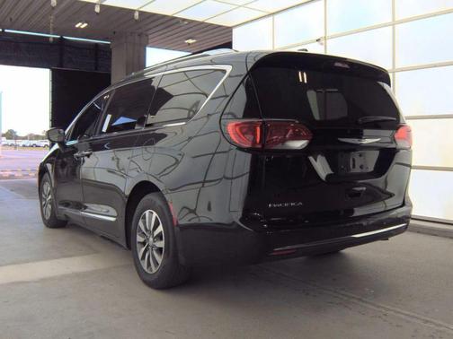 2020 Chrysler Pacifica Touring-L Plus