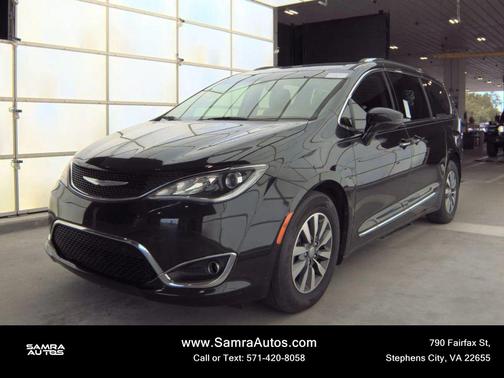 2020 Chrysler Pacifica Touring-L Plus